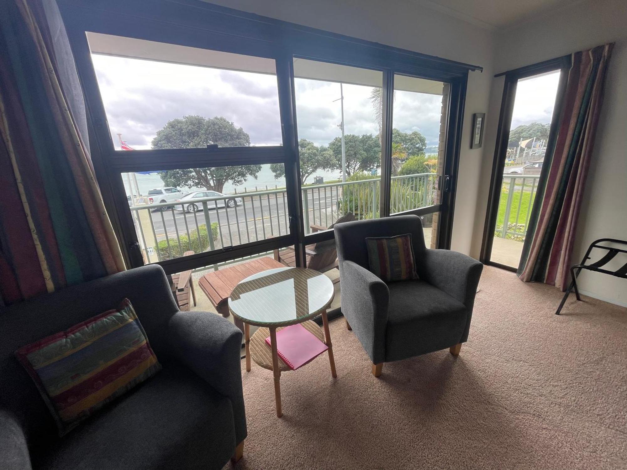 Bay Sands Seafront Studios Paihia Exterior photo