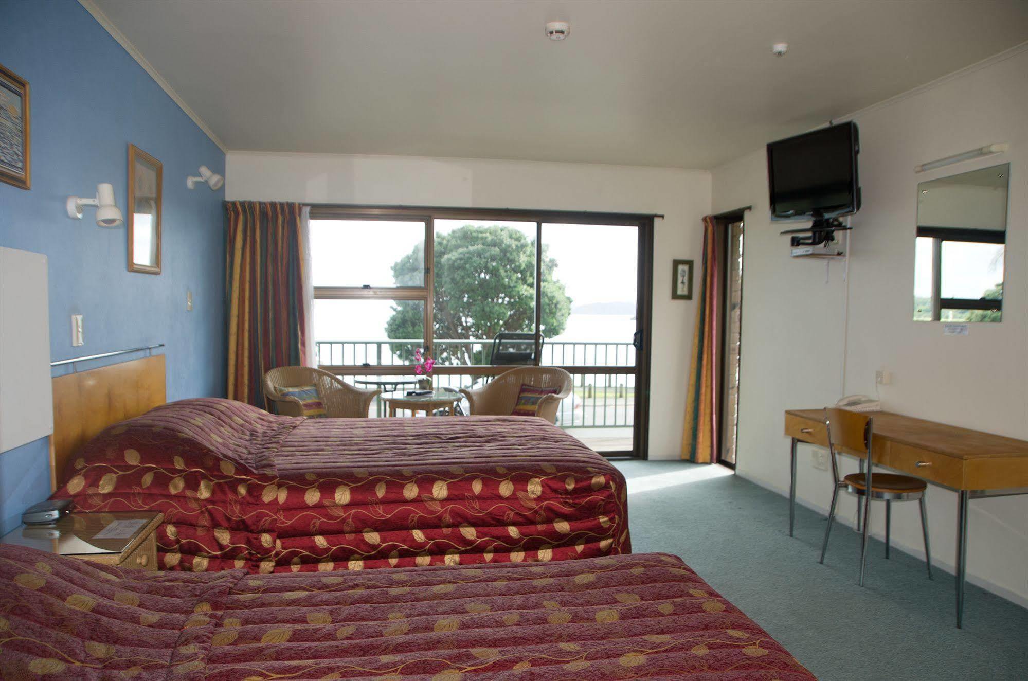Bay Sands Seafront Studios Paihia Exterior photo